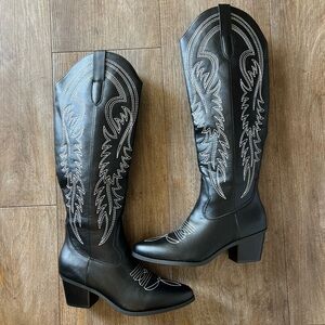 Black Western Knee-High Boots with Embroidered Detail